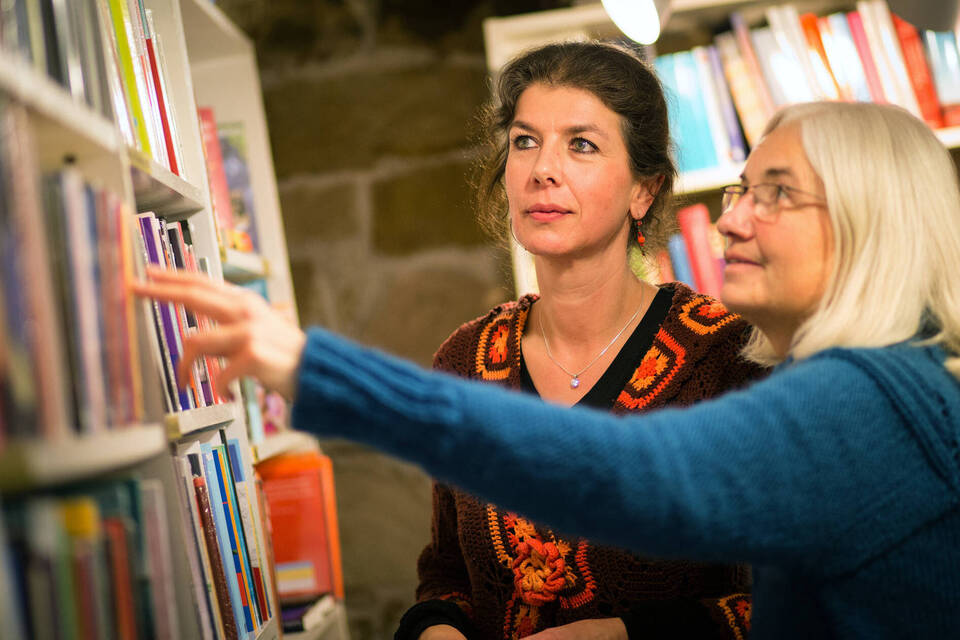 Quellen für Frauenpower: Buchläden als Orte der Aufklärung Quellen für Frauenpower: Buchläden als Orte der Aufklärung