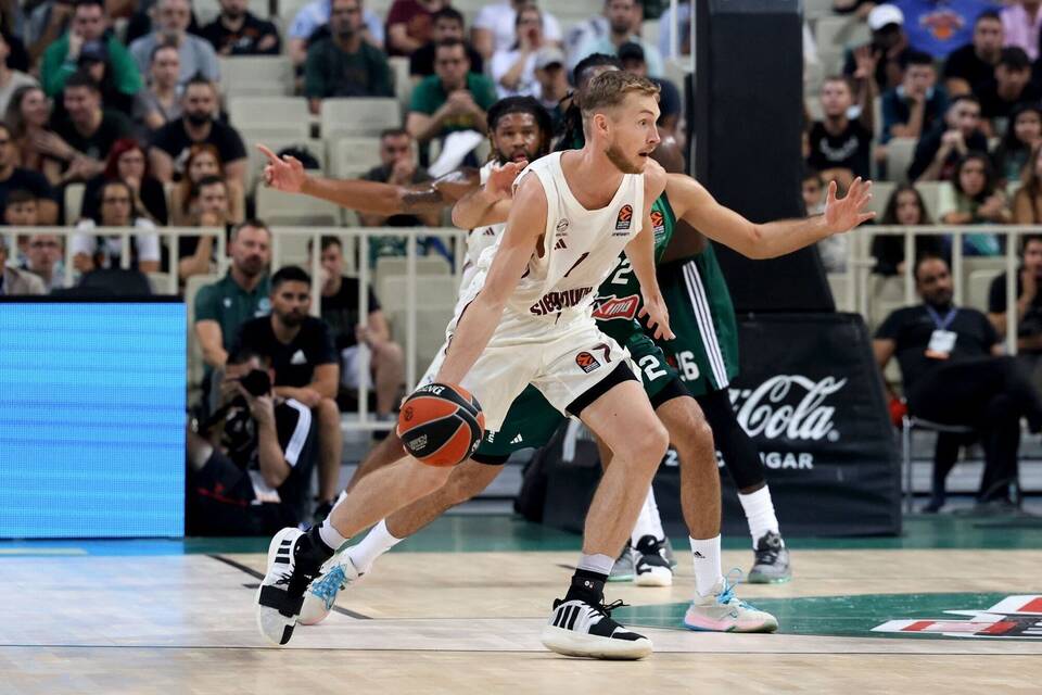 Niels Giffey Niels Giffey
