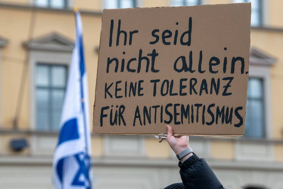 Demonstration
