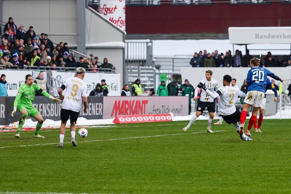 Holstein Kiel - SV Wehen Wiesbaden Holstein Kiel - SV Wehen Wiesbaden