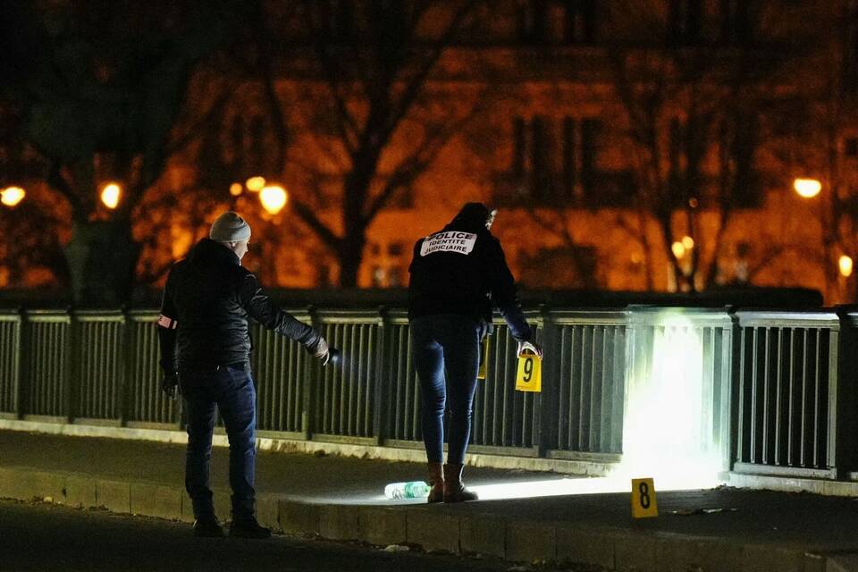 Deutscher bei mutmaßlicher Terror-Attacke in Paris getötet Deutscher bei mutmaßlicher Terror-Attacke in Paris getötet