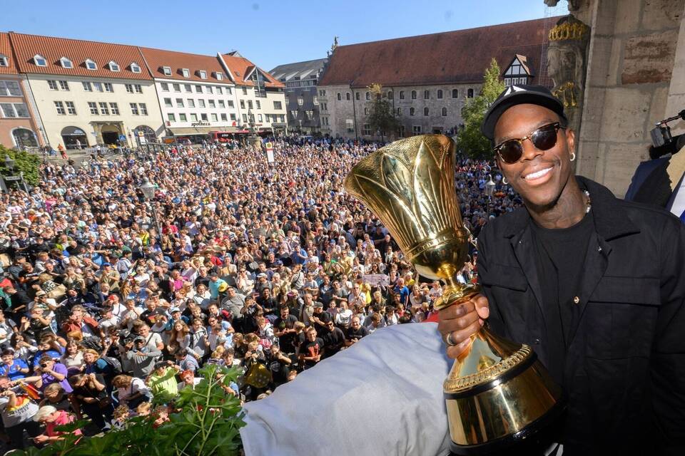 Dennis Schröder