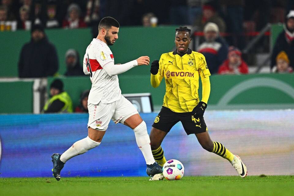 VfB Stuttgart - Borussia Dortmund VfB Stuttgart - Borussia Dortmund