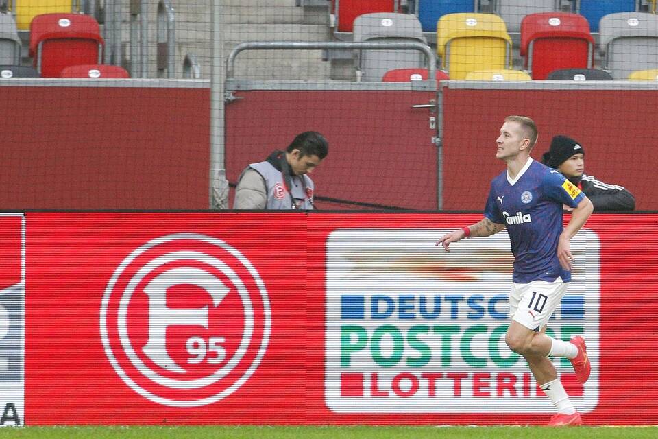 Fortuna Düsseldorf - Holstein Kiel Fortuna Düsseldorf - Holstein Kiel