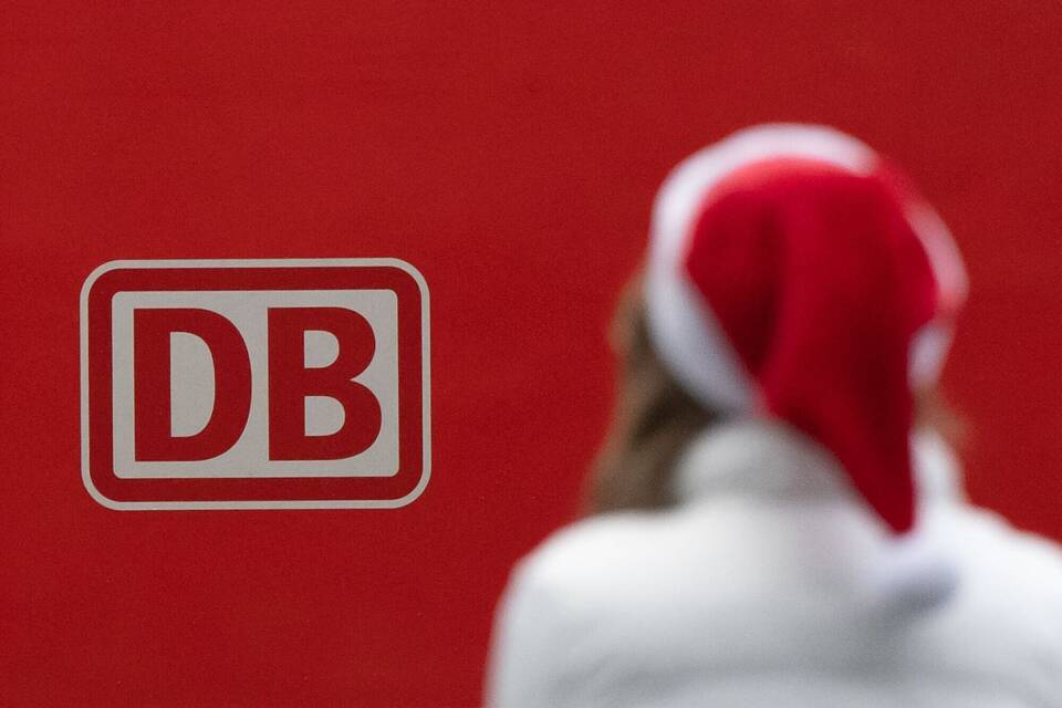 Reiseverkehr an Weihnachten Reiseverkehr an Weihnachten