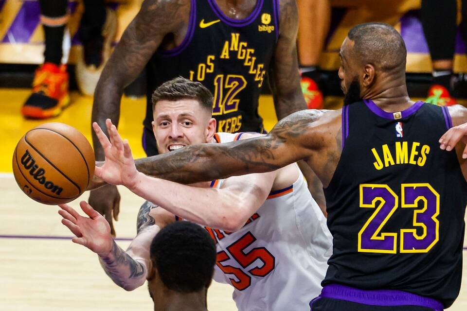 Los Angeles Lakers - New York Knicks Los Angeles Lakers - New York Knicks