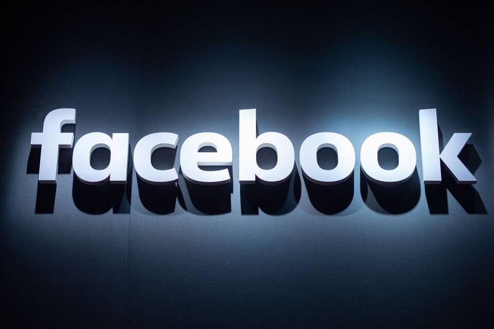 Facebook Facebook