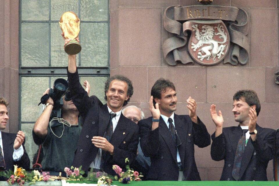 DFB-Teamchef Franz Beckenbauer DFB-Teamchef Franz Beckenbauer
