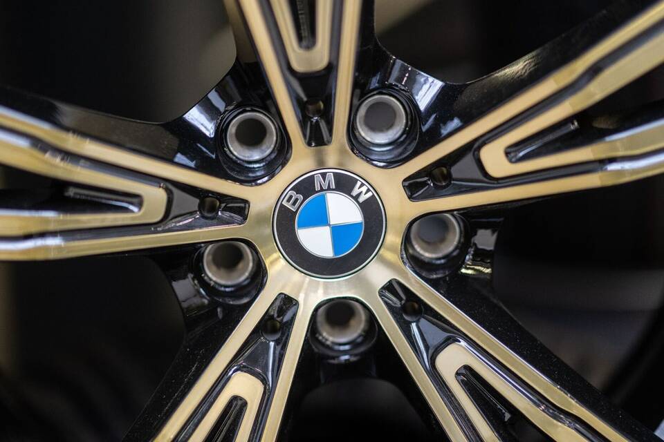 BMW BMW