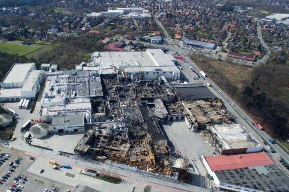 Großbrand bei Wiesenhof Großbrand bei Wiesenhof