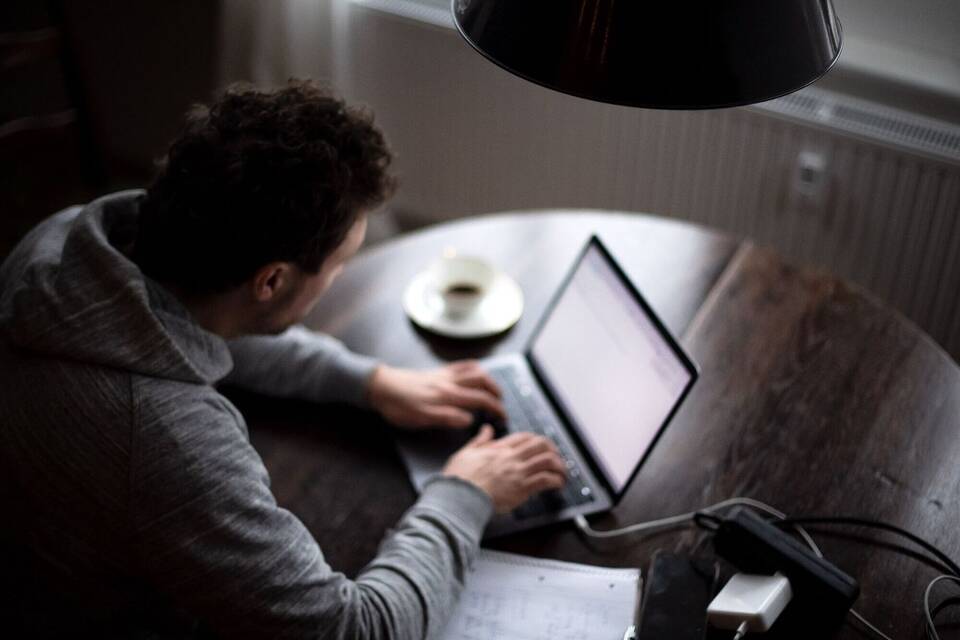 Mann am Laptop Mann am Laptop