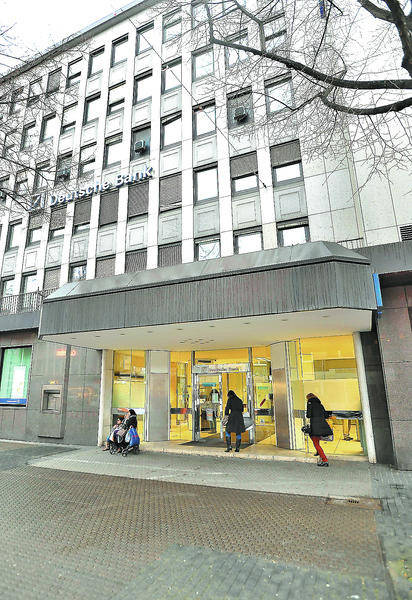 Die Deutsche Bank Will Sich Hubsch Machen Nachrichten Aus Mannheim Rnz