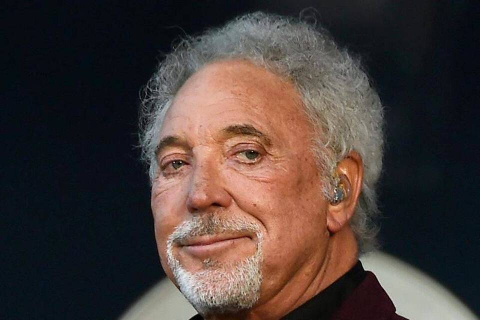 Tom Jones Tom Jones