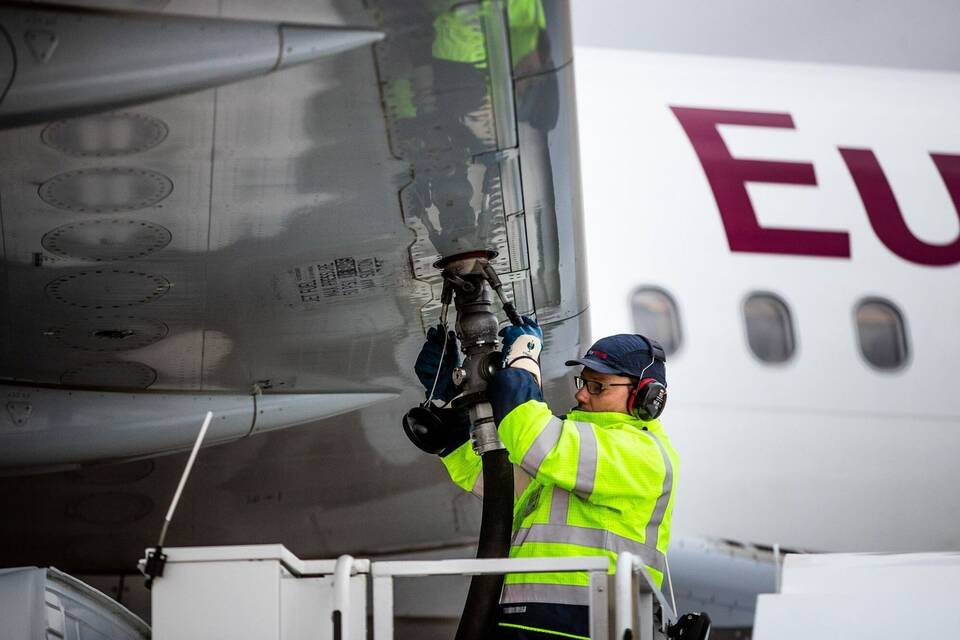 Betankung eines Eurowings-Flugzeugs Betankung eines Eurowings-Flugzeugs
