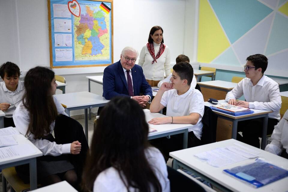 Steinmeier im Klassenzimmer Steinmeier im Klassenzimmer