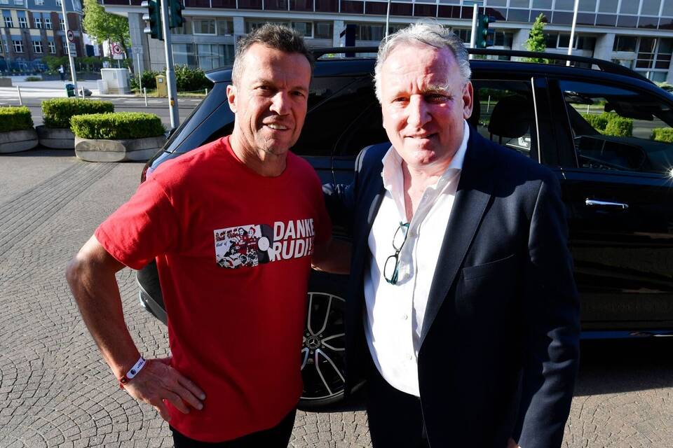 Lothar Matthäus (l) und Andreas Brehme