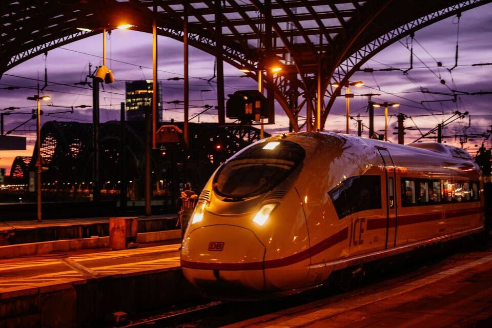 Fernzüge der Deutschen Bahn Fernzüge der Deutschen Bahn