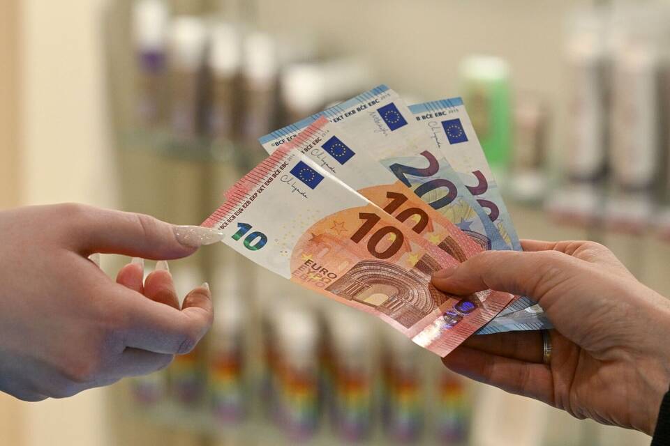 Bezahlen beim Friseur Bezahlen beim Friseur