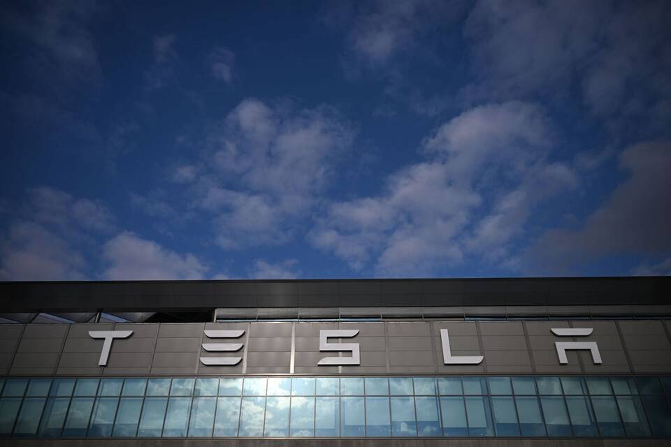 Tesla Fabrik - Stillstand nach Stromausfall