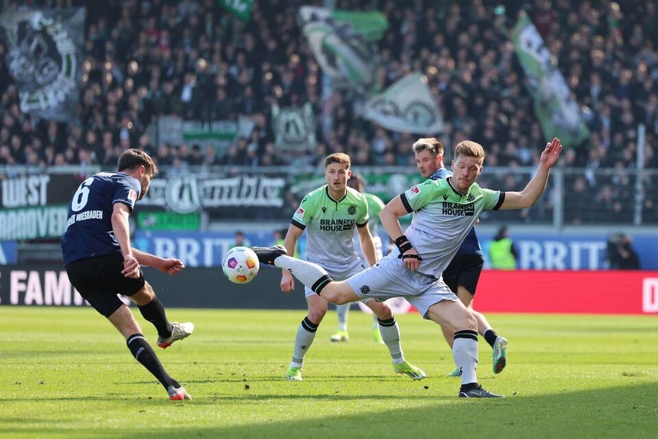 SV Wehen Wiesbaden - Hannover 96 SV Wehen Wiesbaden - Hannover 96