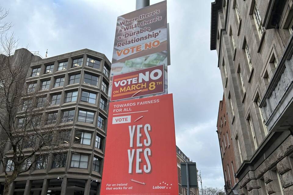 Wahlplakat für Referenden