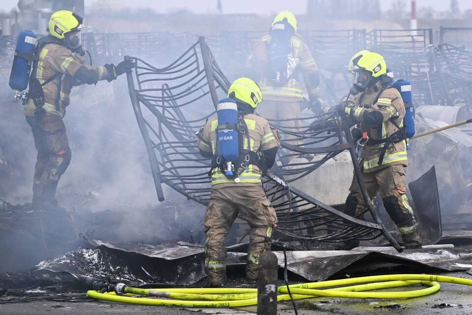 Brand bei Flüchtlingsunterkunft Brand bei Flüchtlingsunterkunft