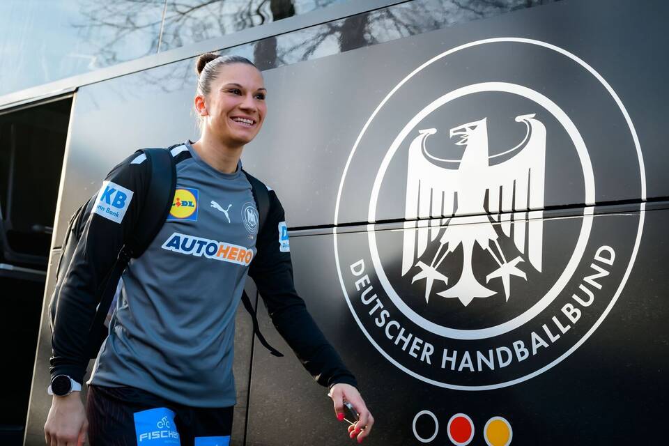 Julia Behnke Julia Behnke