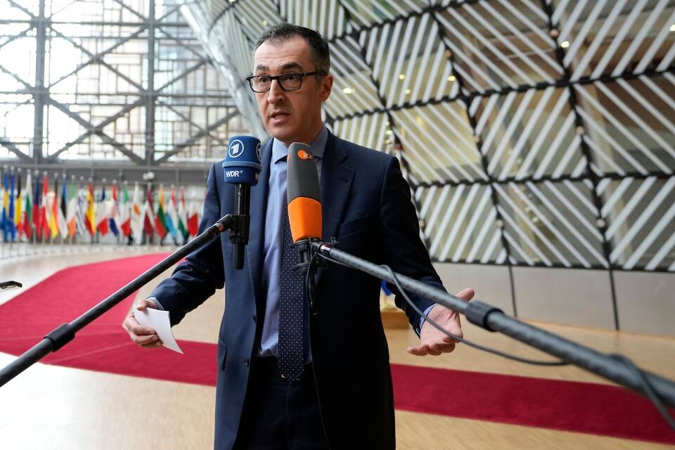 Cem Özdemir Cem Özdemir
