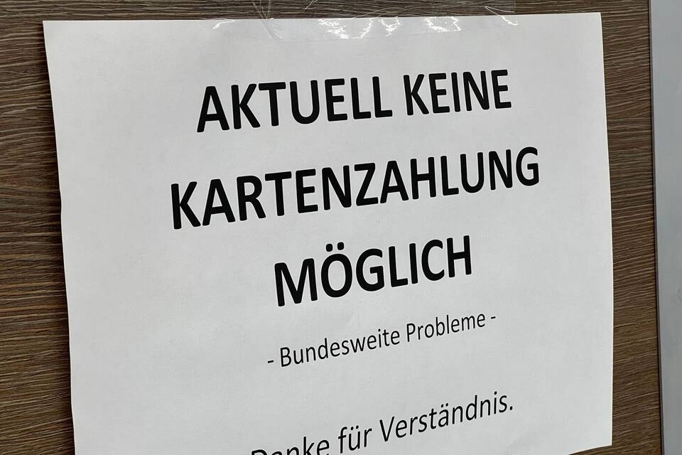 Schild Störung bei Kartenzahlungen Schild Störung bei Kartenzahlungen