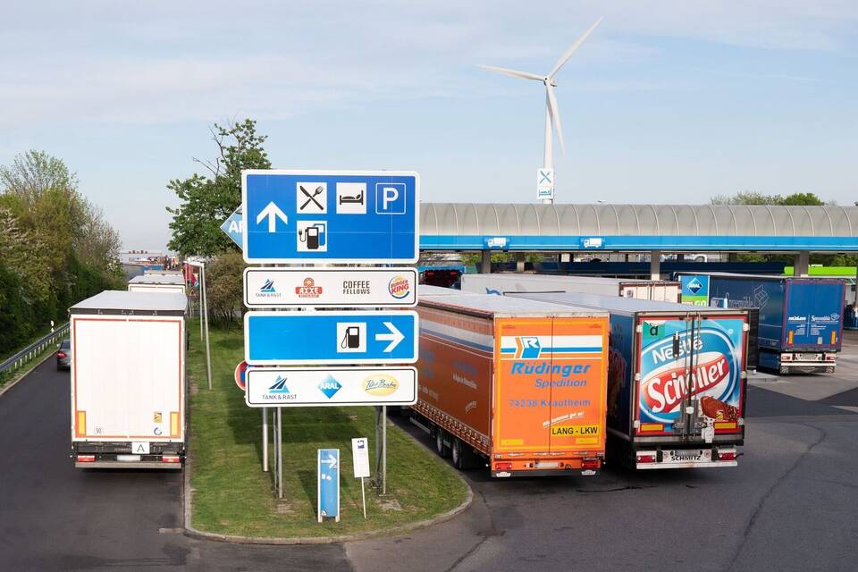 Lkw-Parkplätze Lkw-Parkplätze