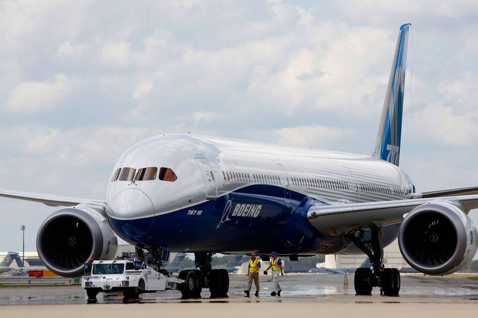 Boeing 787 Dreamliner Boeing 787 Dreamliner