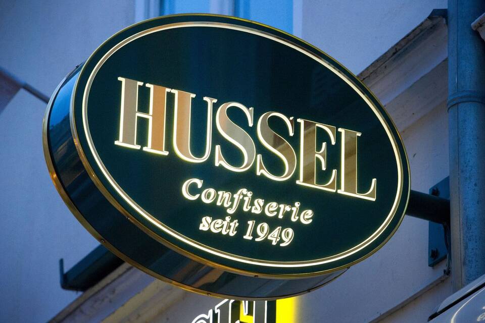 «Hussel» «Hussel»