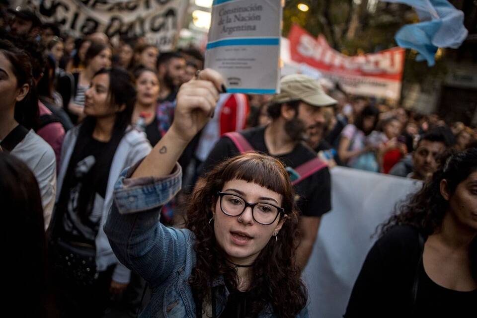 Demonstration Demonstration