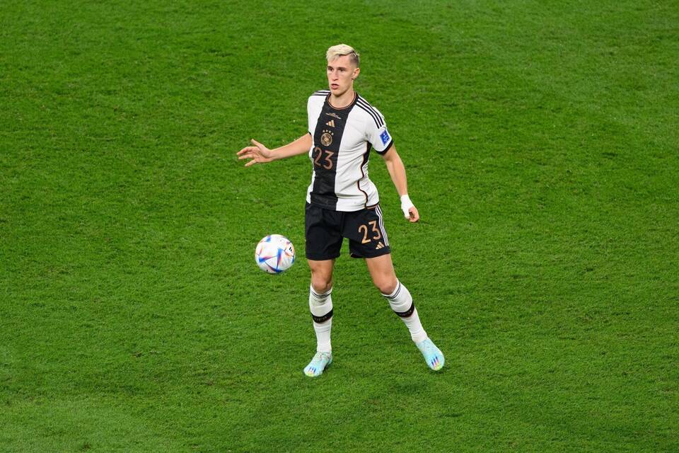 Nico Schlotterbeck Nico Schlotterbeck