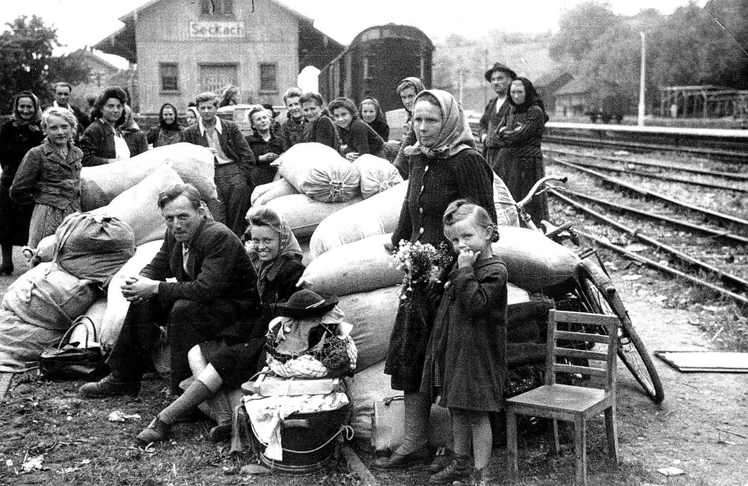 Vor 70 Jahren kamen 22.000 Heimatvertriebene in den Altkreis Buchen -  Buchen - RNZ
