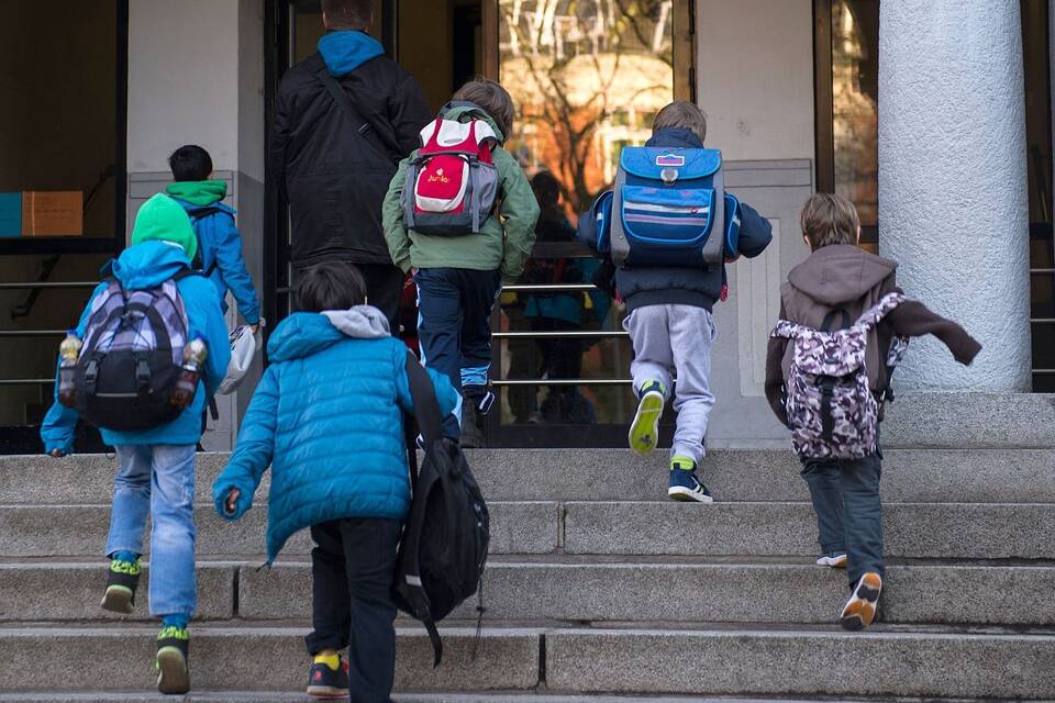 Schulkinder Schulkinder