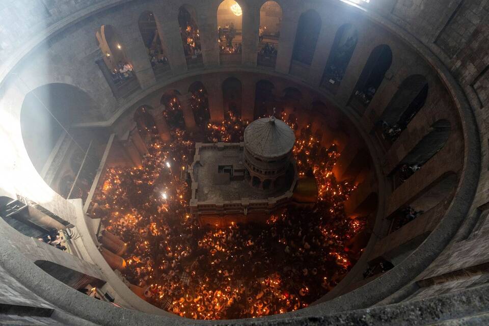 Zeremonie des Heiligen Feuers