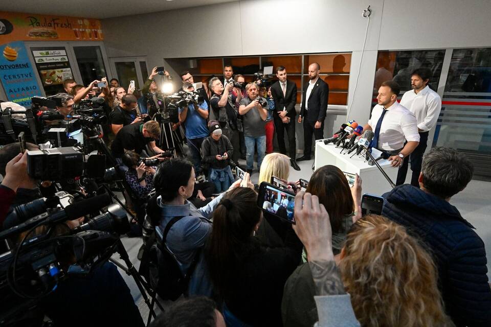 Regierungschef Fico angeschossen Regierungschef Fico angeschossen