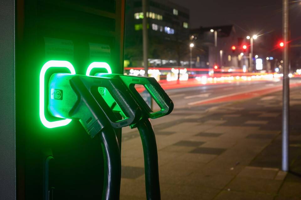 Schnellladesäulen für E-Autos Schnellladesäulen für E-Autos