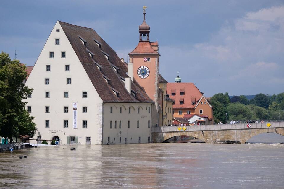 Hochwasser in Bayern - Regensburg Hochwasser in Bayern - Regensburg