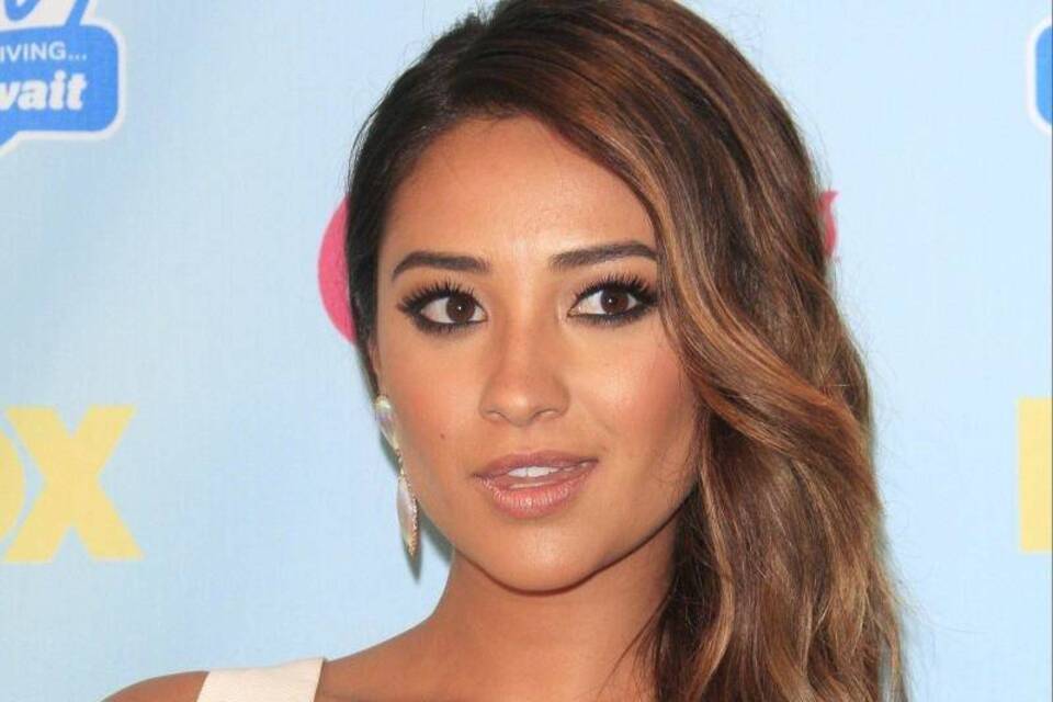 Shay Mitchell Shay Mitchell