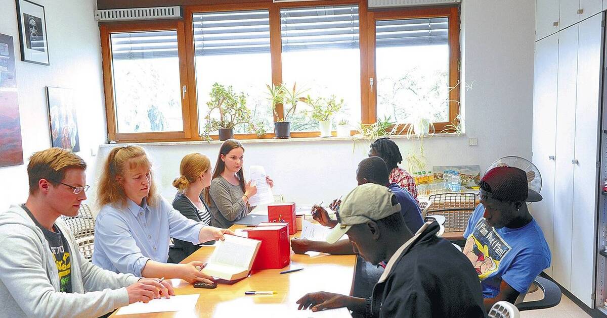 Drk Und Studierende Von Pro Bono Starten Gemeinsame Beratungen