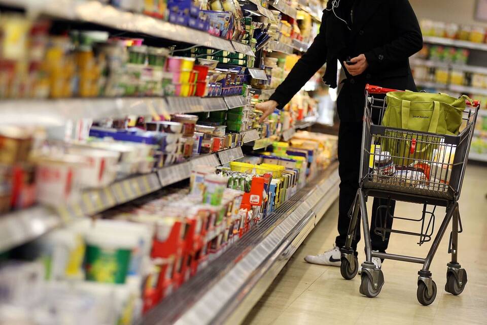 Einkaufen im Supermarkt Einkaufen im Supermarkt