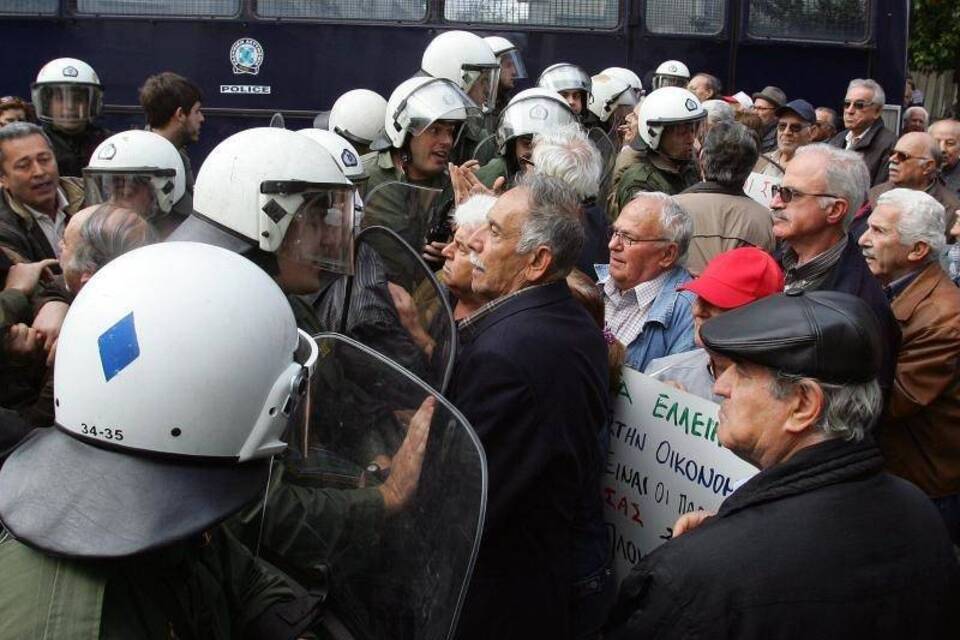 Rentner protestieren Rentner protestieren