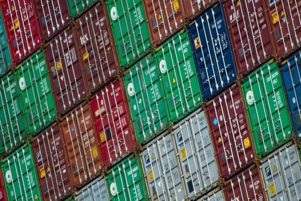Container Container