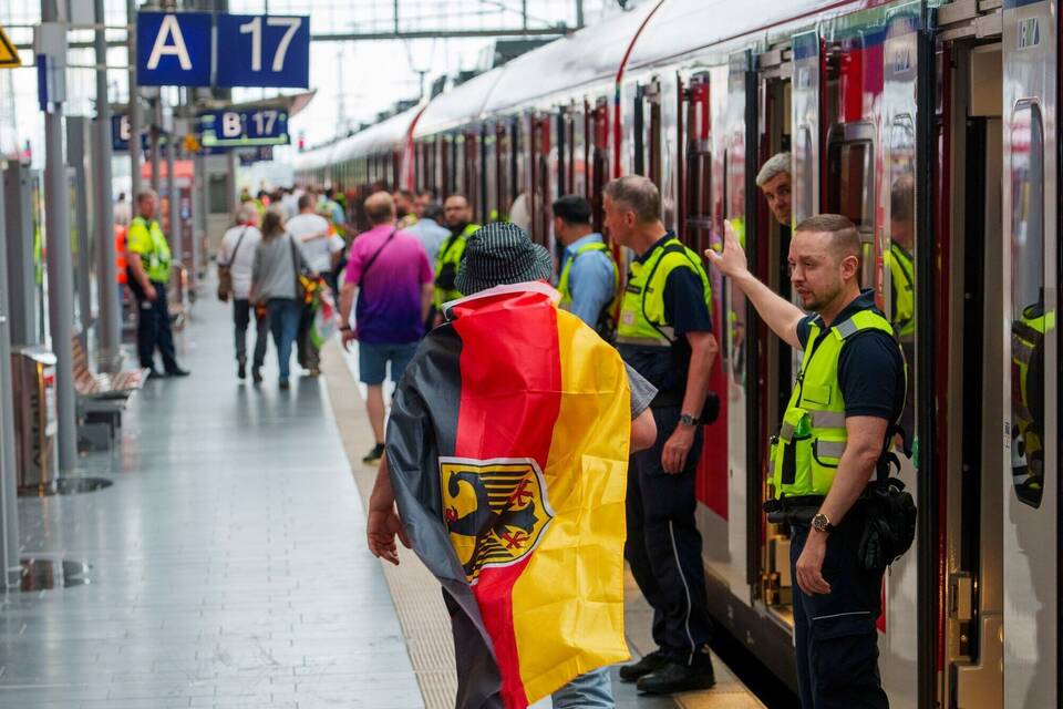Bahnfahren während der EM Bahnfahren während der EM