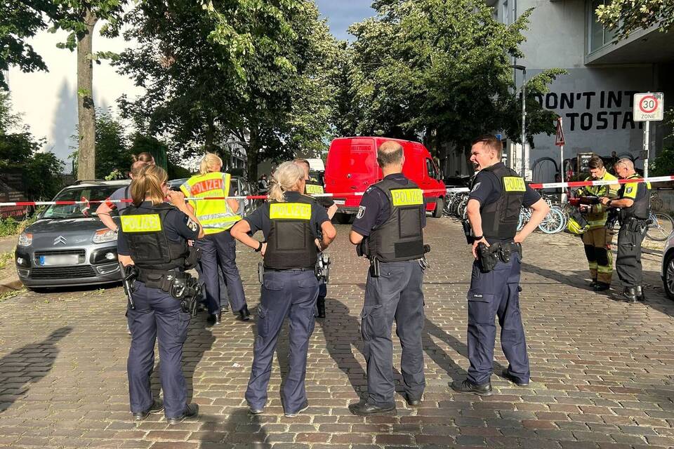 Mann stirbt durch Messerstich in Berlin Mann stirbt durch Messerstich in Berlin