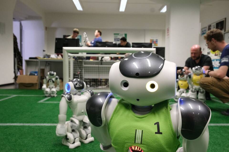 Leipziger Studenten bei Roboter-Fußball-WM Leipziger Studenten bei Roboter-Fußball-WM