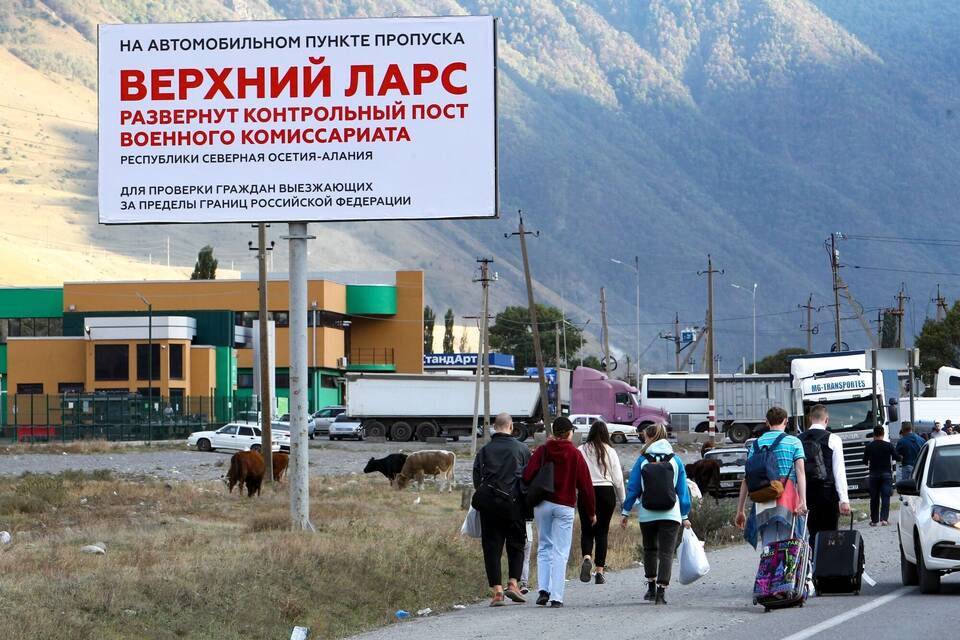 Ukraine-Krieg - Massenflucht von Russen Ukraine-Krieg - Massenflucht von Russen