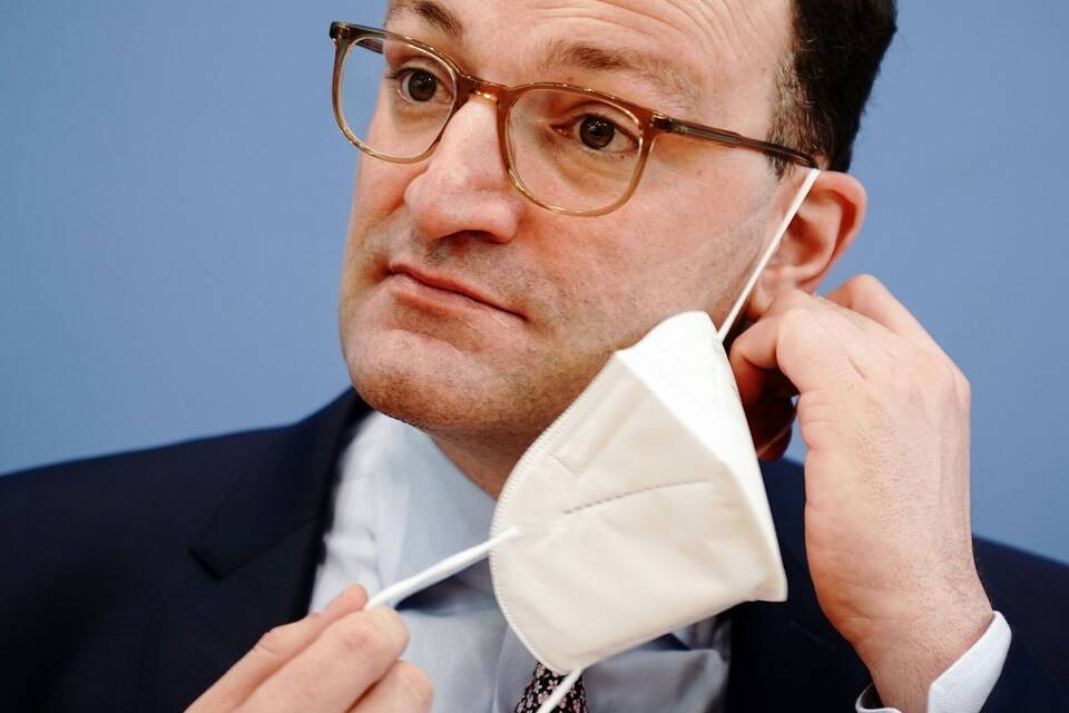Ex-Bundesgesundheitsminister Spahn mit FFP2-Maske Ex-Bundesgesundheitsminister Spahn mit FFP2-Maske
